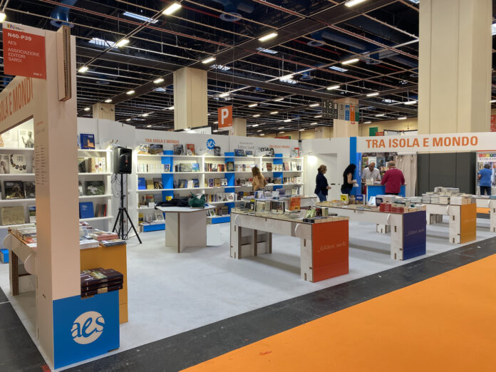 Stand AES