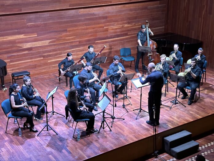 Un concerto dell'Ensemble Rosa dei Venti in sala Sassu