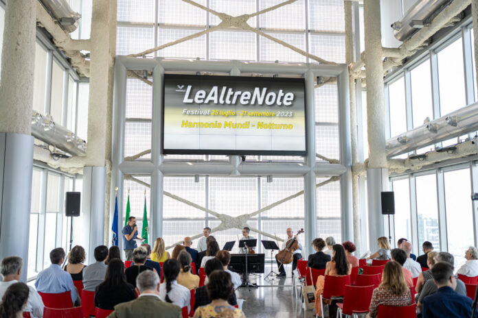 la altre note