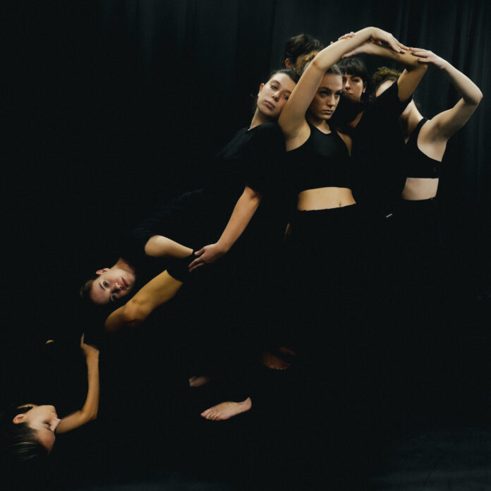 LaCartaDaParatiGialla_CompagniaDunamis-3light