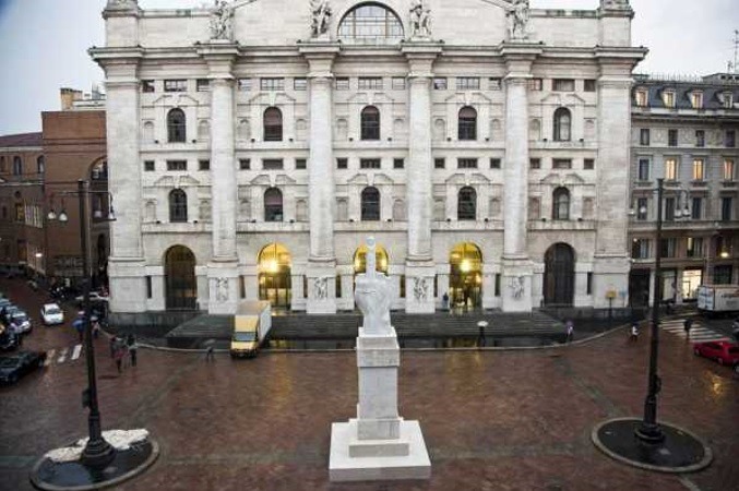 Piazza Affari Milano