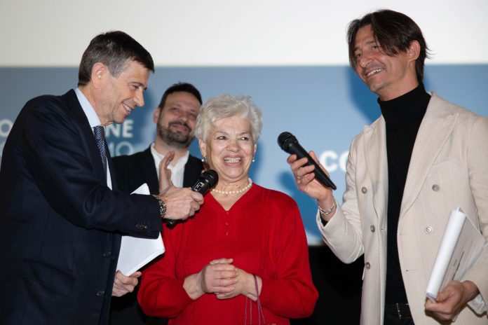 Premiazione volontaria Vittorina Balotti Premio-Costruiamo-Il_Futuro