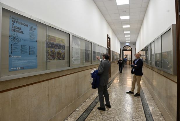 mostra