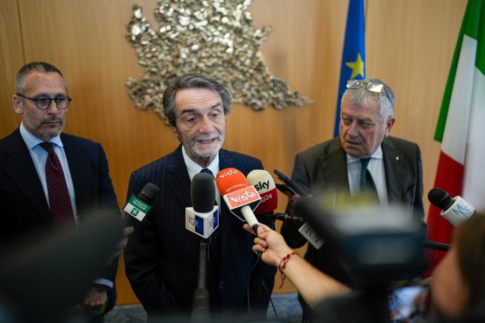 fontana-punto-stampa-autonomia-17