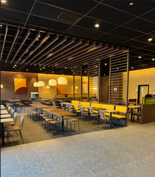 McDonald's_Riapertura Milano via Novara 2