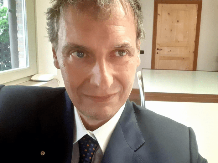 Roberto Barucco Addio a Roberto Barucco: scompare una figura di spicco del giornalismo bresciano