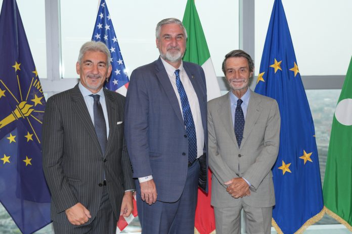fontana-cattaneo-governatore-Holcomb-4