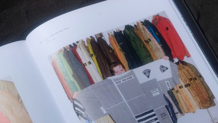 Libro Stone Island Quando l'editoria incontra la moda, Stone Island lancia l'update del libro "Storia"
