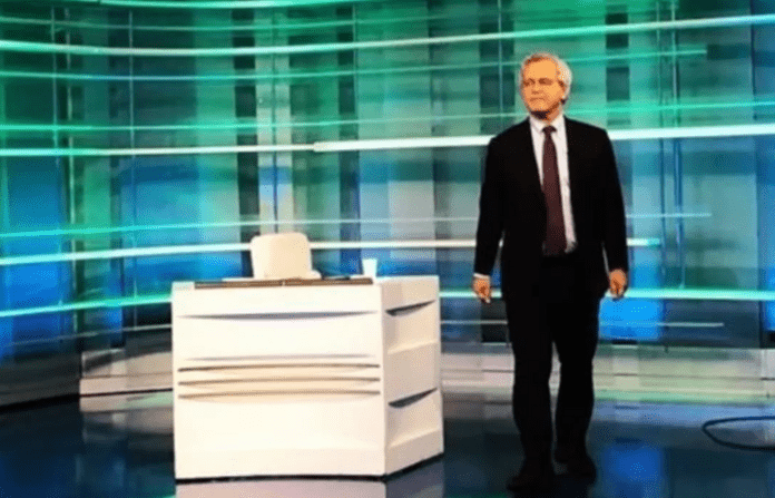 Enrico Mentana Enrico Mentana compie 70 anni: un viaggio nella storia del giornalista