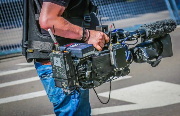 Reporter Giornalisti americani, Trump ridefinisce l'accesso della stampa alla Casa Bianca: cosa cambia?