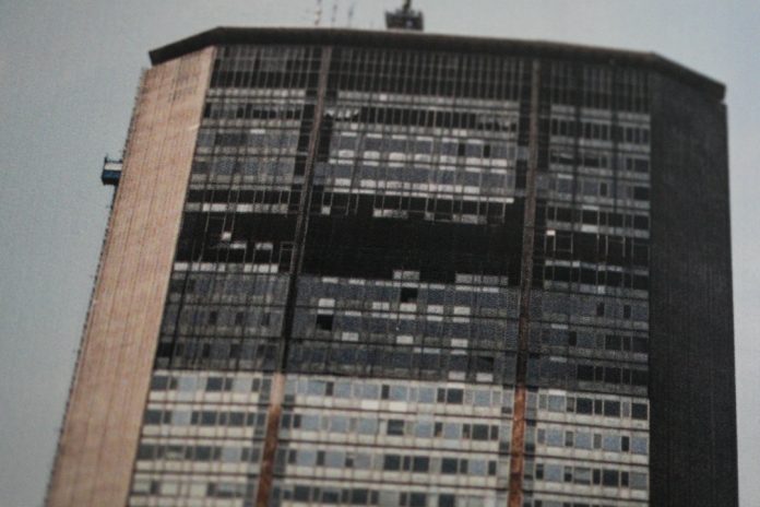 Palazzo Pirelli sventrato