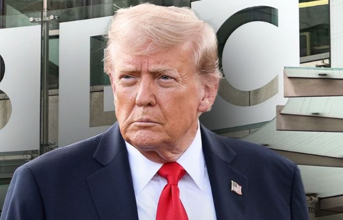 Terremoto BBC: saltano i vertici dopo polemiche su montaggio discorso Trump Terremoto BBC: saltano i vertici dopo polemiche su montaggio discorso Trump
