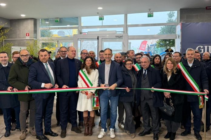 Beduschi-taglio-nastro-Bovimac-2026-1