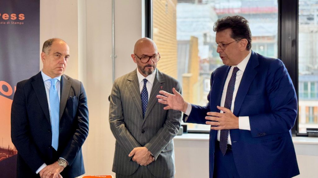 Italpress sbarca a Londra con un corner tv affacciato su Regent Street
