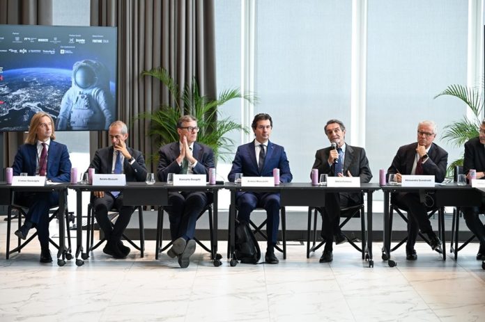 fontana-intervento-tavolo-