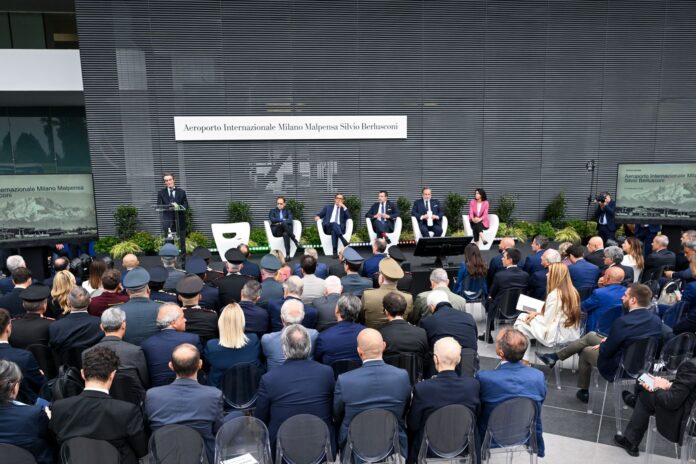 PALCO-E-PLATEA-MALPENSA-06