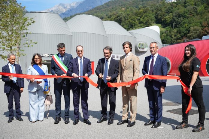 Taglio-Nastro-1